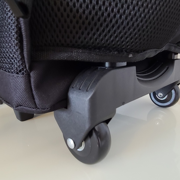 Cooler Backpack With Wheels - Picture 8 of 16